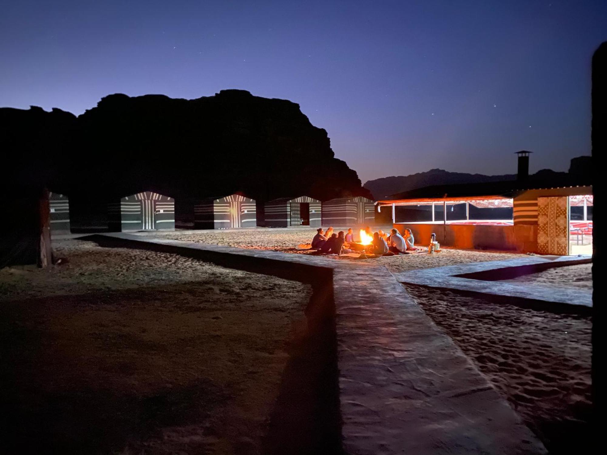 Bedouin Memories Camp Bed & Breakfast Wadi Rum Exterior foto