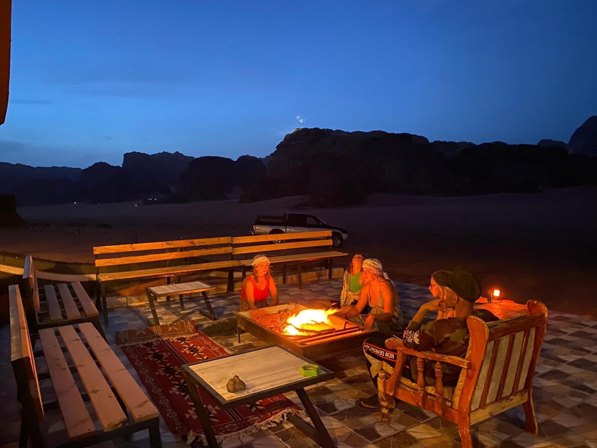Bedouin Memories Camp Bed & Breakfast Wadi Rum Exterior foto